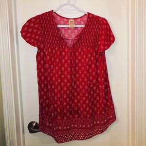 faded glory red & white paisley short sleeve top